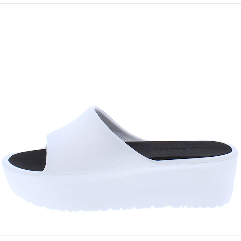 White Women’s wedge